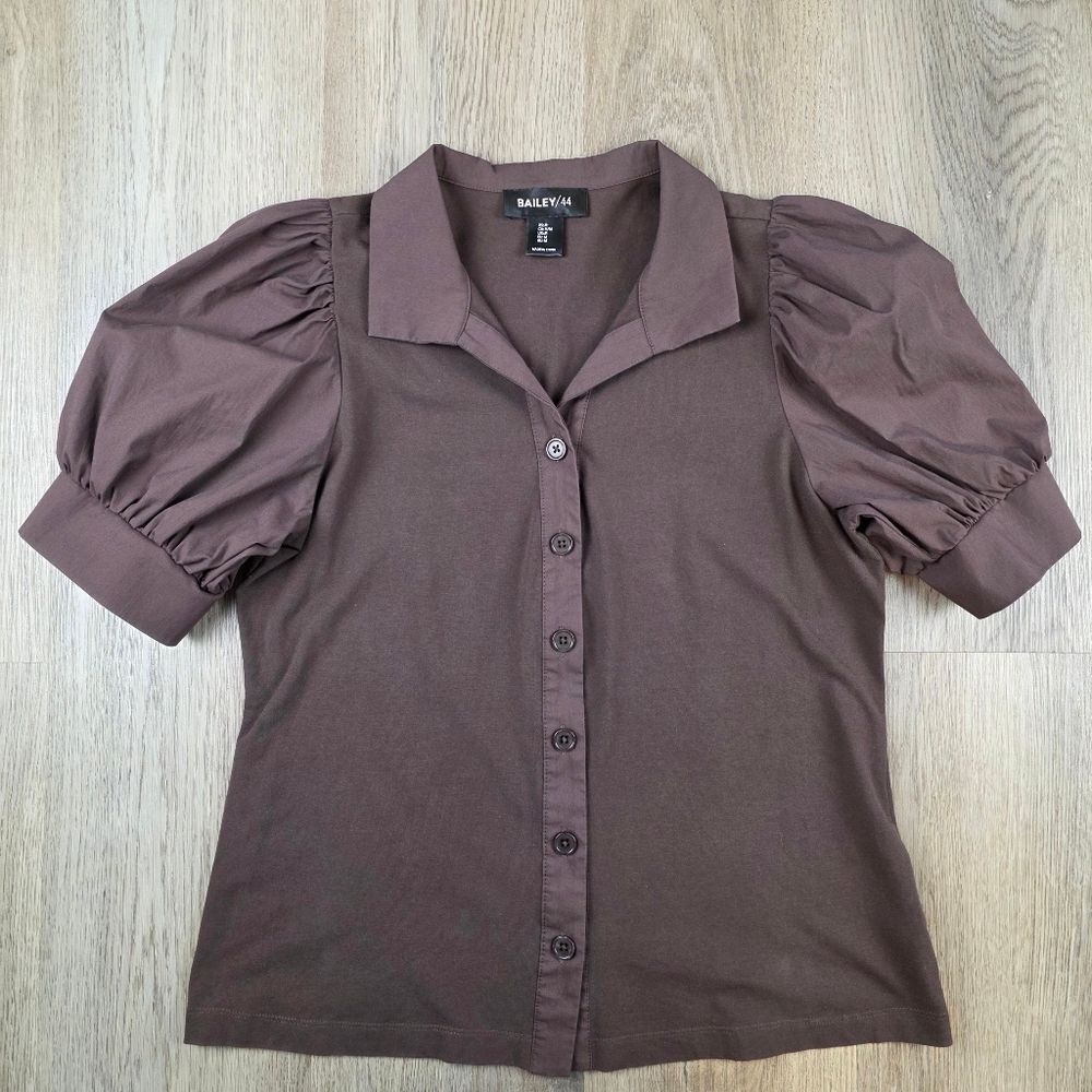 Bailey 44 Puff Skeeves Button Up Top Size M